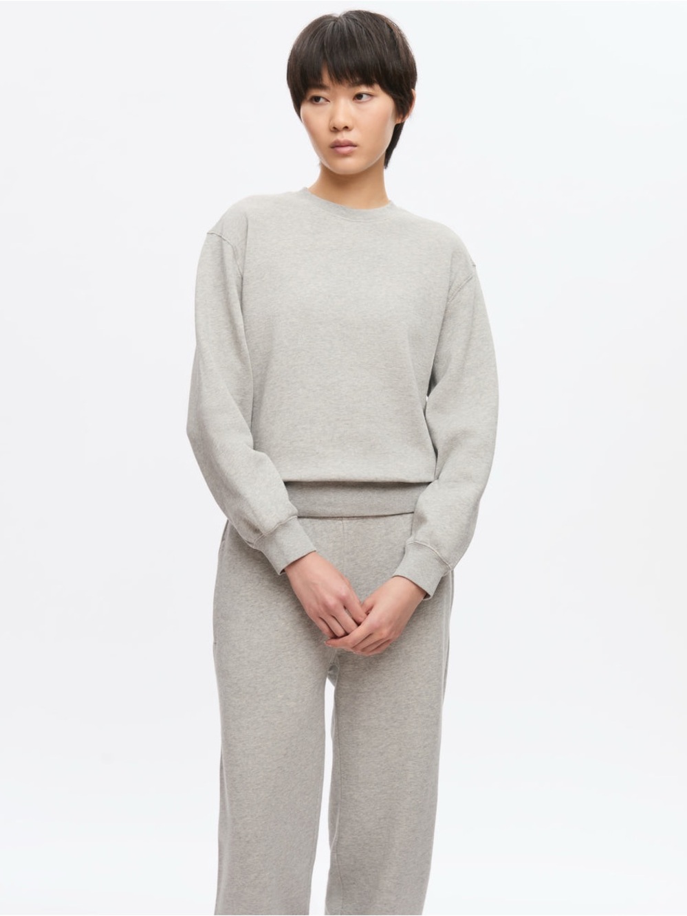 KOTN Women's Essential Sweatshirt